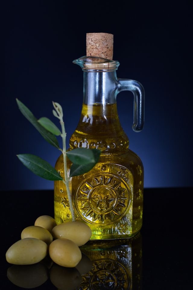 Embossed Glass Oil Cruet with Cork