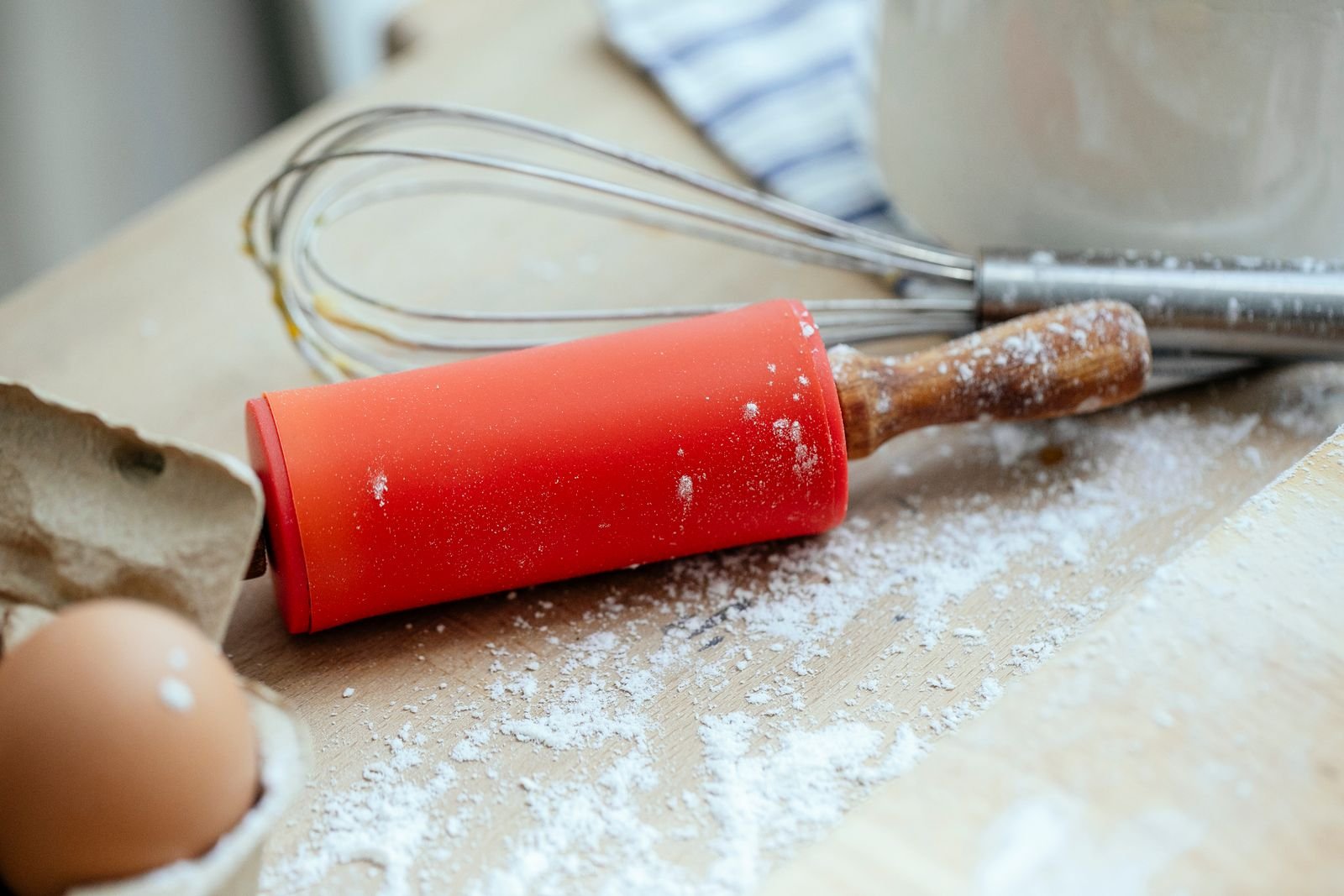 Red Silicone Rolling Pin with Wood Handles