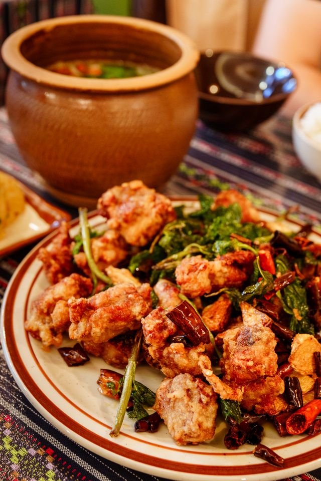 Crispy Basil Chicken with Dried Chilies