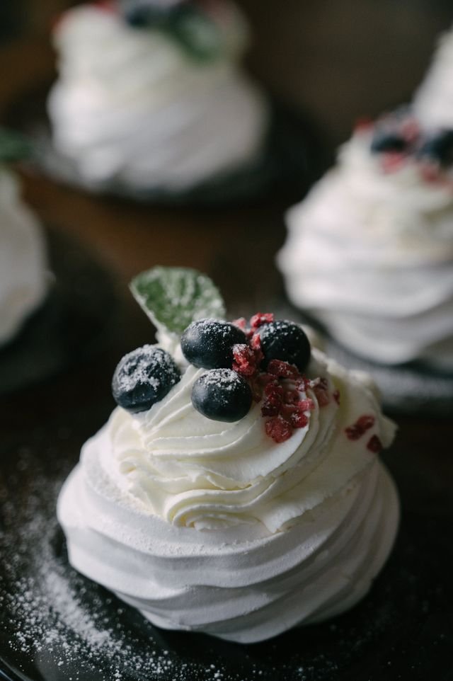 Mini Pavlovas with Blueberries