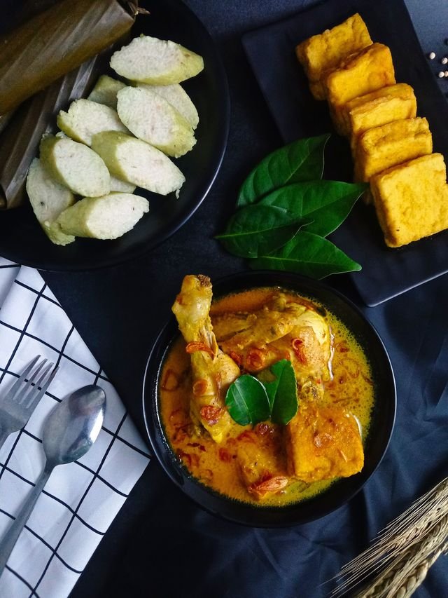 Opor Ayam Coconut Chicken Curry with Lontong
