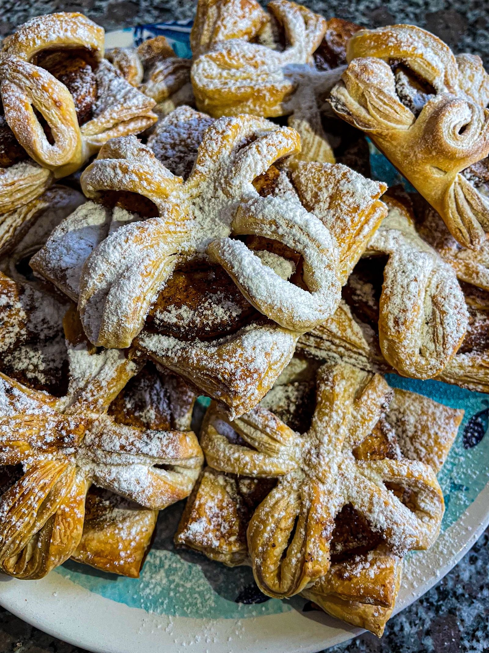 Sugar-Dusted Puff Pastry Bows