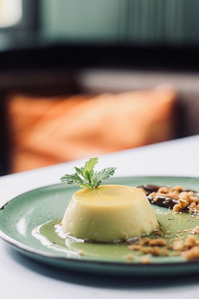 Vanilla Panna Cotta with Nut Crumble